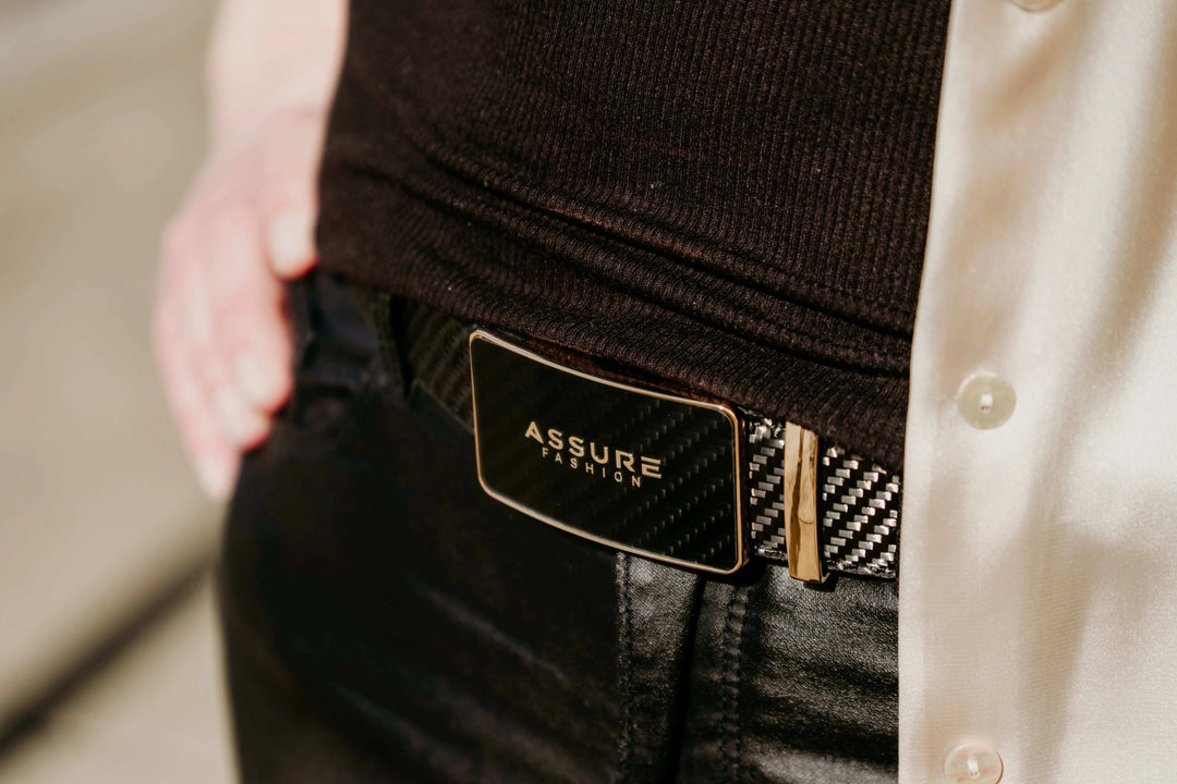 Gürtel aus Carbon mit Leder (innen)