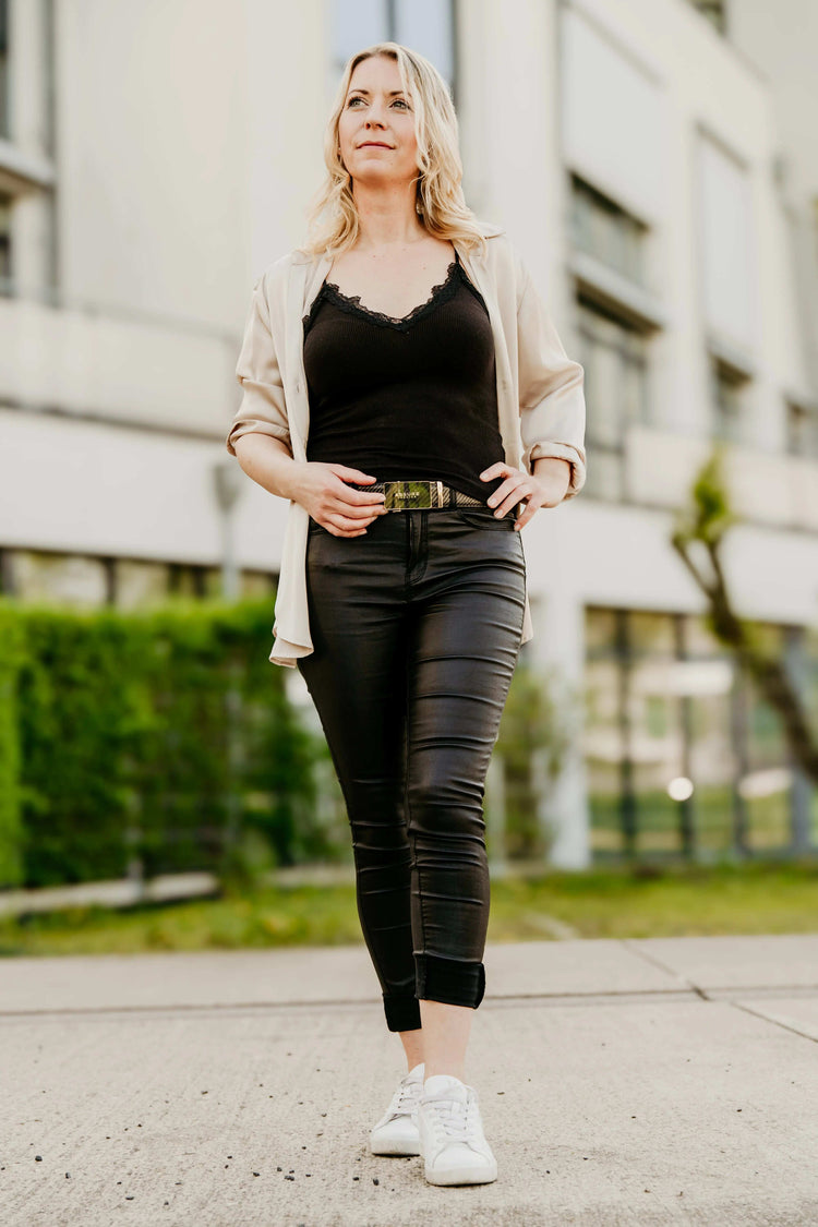 Gürtel aus Carbon mit Leder (innen)