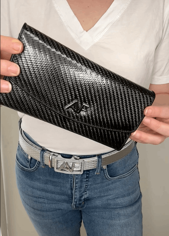 Damengeldbörse aus hochwertigem Carbon